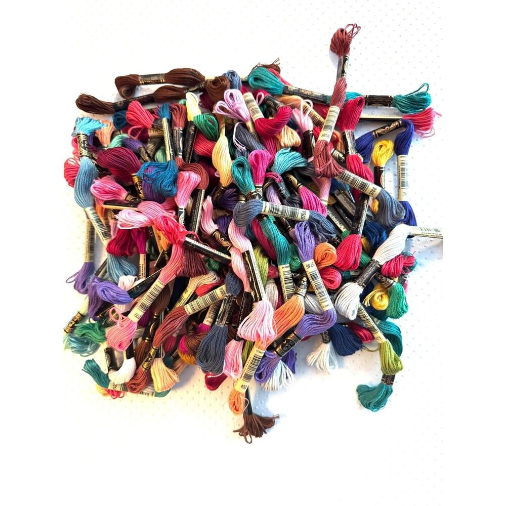 100 Skeins DMC 6-Strand Embroidery Cotton Floss Lot 100 A